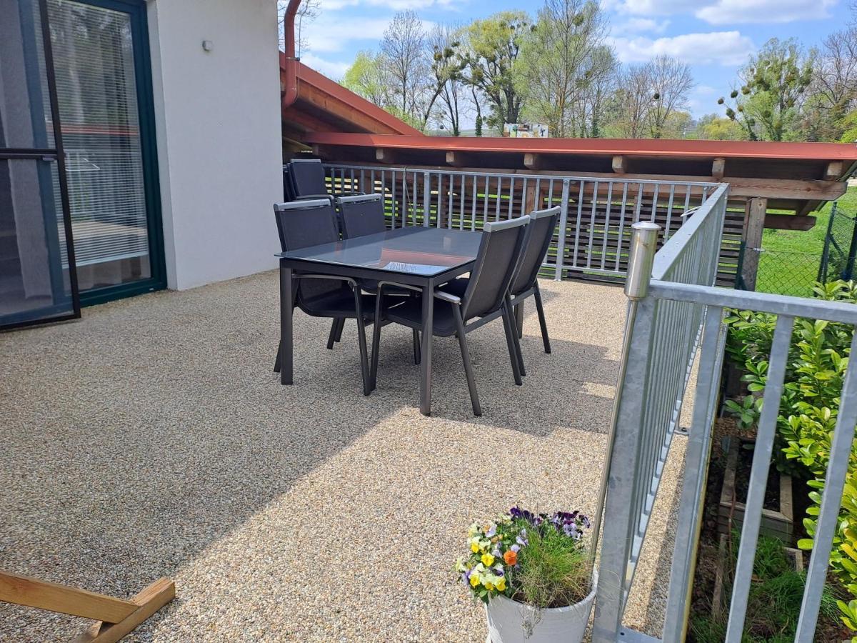 Apartmany U Zamecku Hlohovec Exterior foto